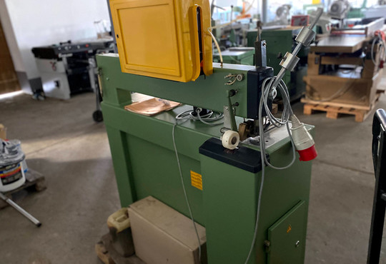 furnierklebemaschine-kuper-fwj920-5_c_01